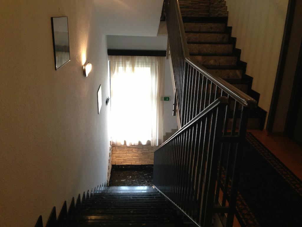 Villa Hotel Kristal Budapest Exterior foto